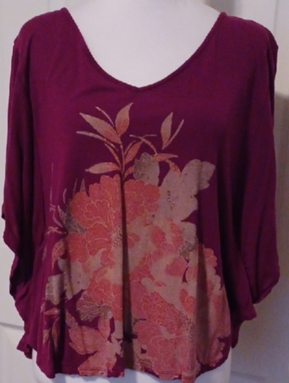 × Express Women's Plum V-Neck Floral Blouse Size Large